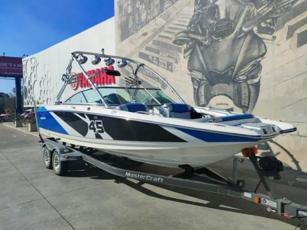 Picture of 2011 Mastercraft X45 boat with 5.7L Vortex Supercharged v8 Inboard Motor 