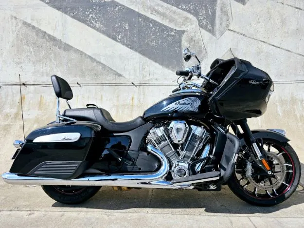 Picture of 2023 Indian Challenger LTD. Demo