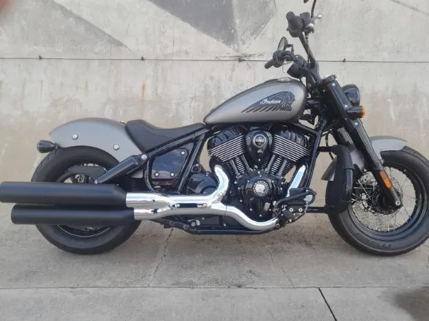 Picture of 2023 Indian Chief Bobber Dark Horse Titanium Smoke