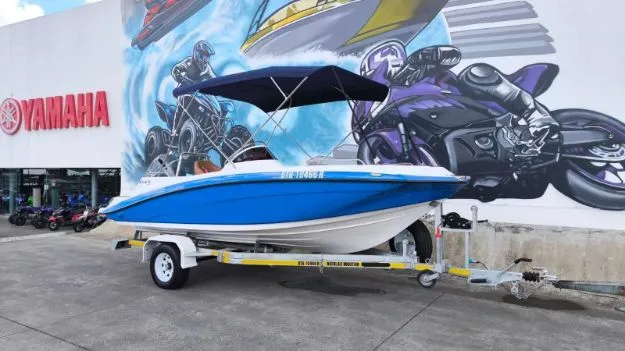 Picture of 2024 Explorer EVO 19 SLC with a Yamaha 200Hp 4-Stroke Outboard Motor