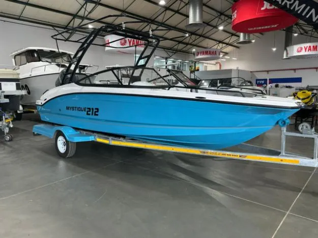 Picture of 2026 Mystique 212 with F200 Yamaha 